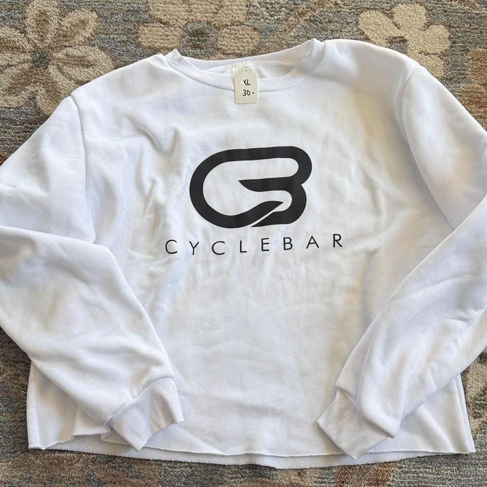 CycleBar Raw cut Classic White Pullover